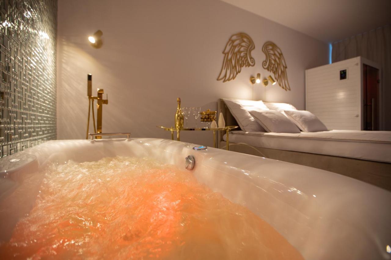 Apartament Gold Sauna&Jacuzzi Kołobrzeg Exterior foto
